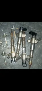 Nissan navara mercedez benz w470 new shape ys23 diesel injectors for sale