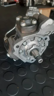 Toyota Landcriuser 200 series 1vd injector pump for sale