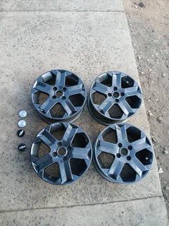 15 INCH CHEVROLET UTILITY OEM MAGS