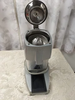 Santos prof. fruit press