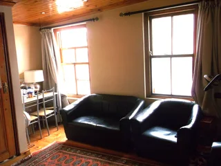 Observatory, furn flat with its own bathroom &amp; kitchen, free elec and wifi. Single female only.