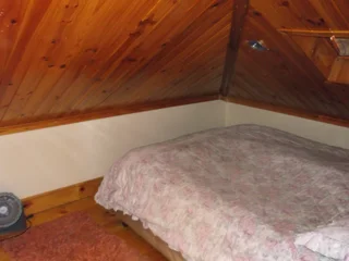 Observatory, furn flat with its own bathroom &amp; kitchen, free elec and wifi. Single female only.