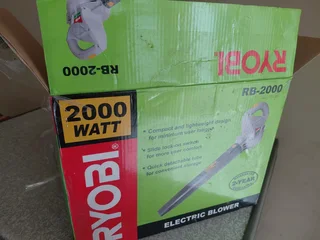 Ryobi electric blower r2000