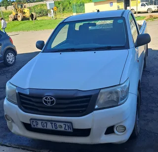 Toyota Hilux 20l vvti 2013 model for for sale in Mooi River Kzn