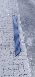 Nissan Navara Side Step Left Side