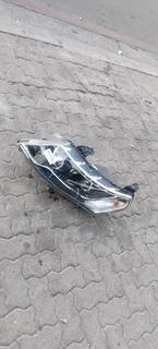 Mahimdra XUV 500 Headlights Left Side