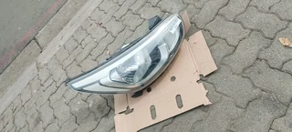 Hyundai Accent Headlights Right Side