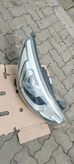 Hyundai Accent Headlights Right Side