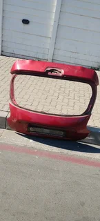 Nissan Juke SUV Tailgate