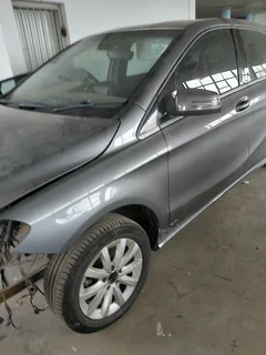 Mercedes B180 B-Class W246 For Stripping