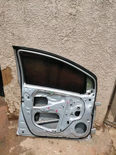 Toyota Yaris Hatchback Left Front Door 2007-2010 Model