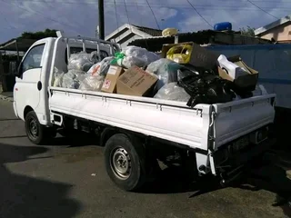 WE ARE DOING ALL TYPES OF RUBBLE REMOVALS , JUNK MIX’S AND YARDS CLEANING 粒
