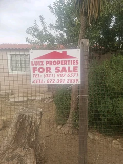 SELLING THIS PERFECT JUMP START OR FAMILY SEMI DETACHED HOME FOR R490 000 IN SCOTTSDENE, KRN