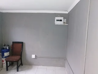 COTTAGE TO RENT R5,000.SUITABLE FOR SOBER WORKING COUPLE WITH 1 SMALL KID.INC WATER.PREPAID ELECTRIC