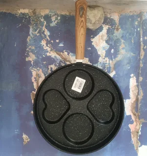Heart Egg / Pancake Pan  Brand New