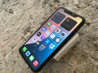 Grey iphone XR, 64gb