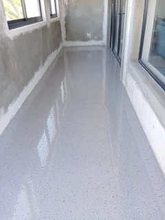 Grinding and polishing of floors