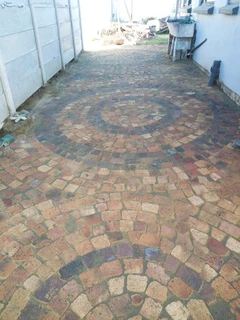 Cheap Half Brick Paving