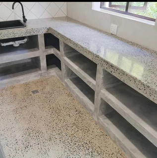 Grinding and polishing of floors