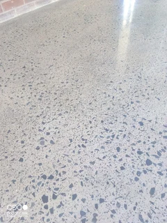 Grinding and polishing of floors