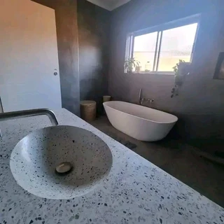 Grinding and polishing of floors