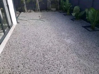 Grinding and polishing of concrete floors