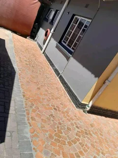 Half brick professional pavers