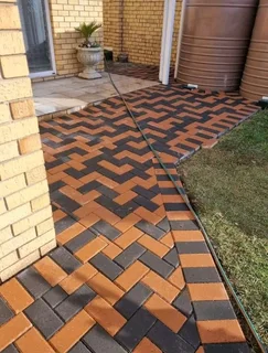 Half brick professional pavers