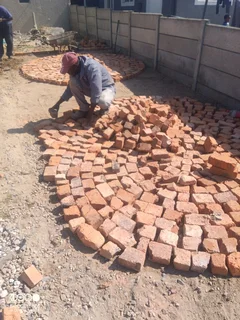 Half brick professionals