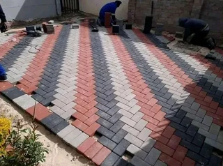 Half brick professional pavers