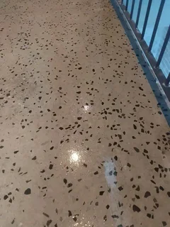 Grinding and polishing of floors
