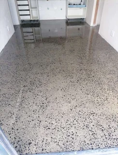 Grinding and polishing of floors