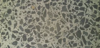 Grinding and polishing of concrete floors