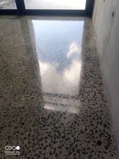 Grinding and polishing of floors