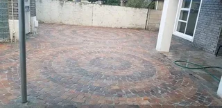 Half brick professionals