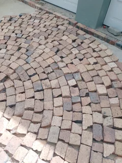 Half Bricks Professional Pavers