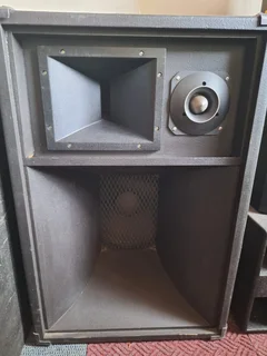 SPEAKERS - Ad posted by Rol Pol