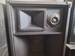 SPEAKERS - Ad posted by Rol Pol