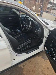 Bmw f30 2014 model  320d