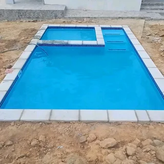 Pool construction and maintenance service