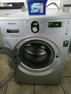 SILVER 8/5KG SAMSUNG WASHER AND DRYER COMBO FRONT LOADER