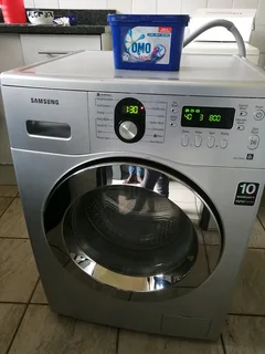 SILVER 8/5KG SAMSUNG WASHER AND DRYER COMBO FRONT LOADER