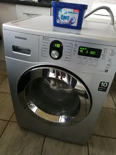 SILVER 8/5KG SAMSUNG WASHER AND DRYER COMBO FRONT LOADER