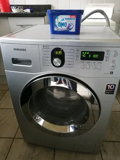 SILVER 8/5KG SAMSUNG WASHER AND DRYER COMBO FRONT LOADER