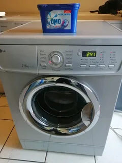 SILVER 7.5KG LG FRONT LOADER