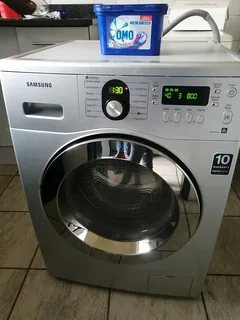 SILVER 8/5KG SAMSUNG WASHER AND DRYER COMBO FRONT LOADER