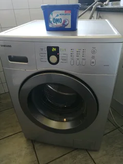 SILVER 8KG SAMSUNG FRONT LOADER