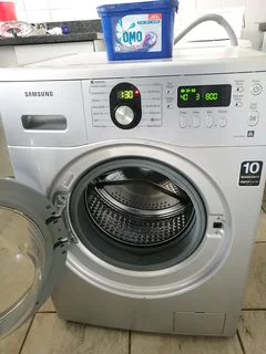 SILVER 8/5KG SAMSUNG WASHER AND DRYER COMBO FRONT LOADER