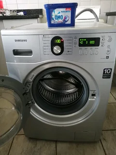 SILVER 8/5KG SAMSUNG WASHER AND DRYER COMBO FRONT LOADER