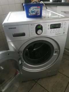 SILVER 9KG SAMSUNG QUIET DRIVE FRONT LOADER